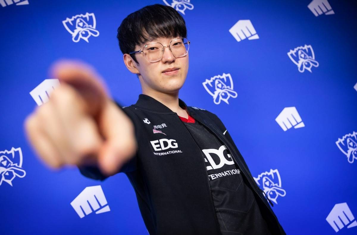 Scout新星反败为胜表现突出，MAD前途光明！
