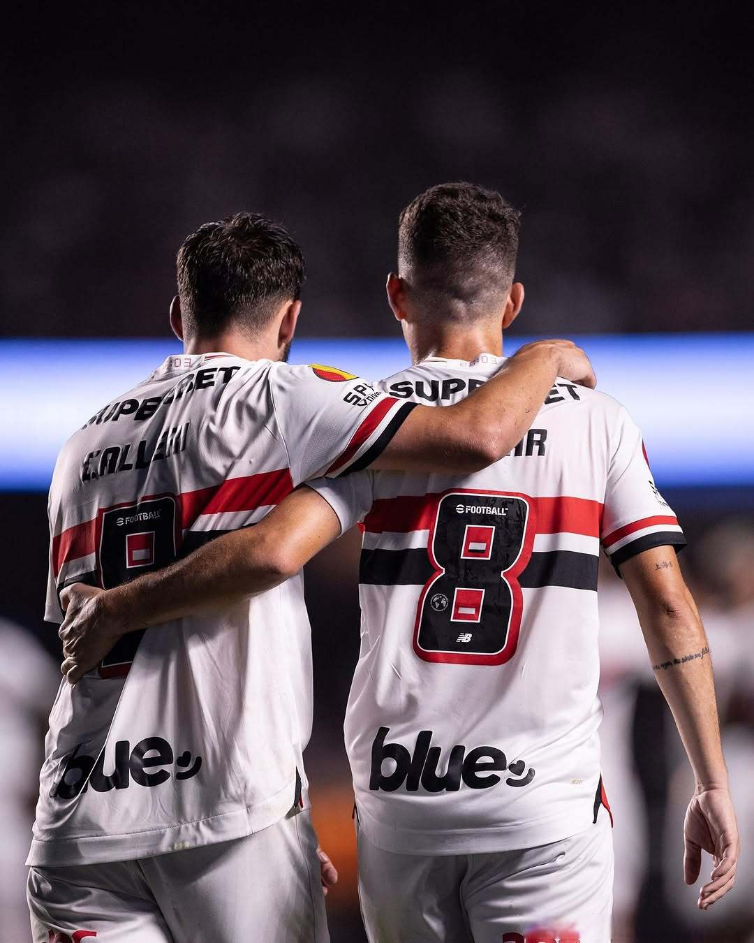 阿扎伦卡关键节点绝杀，西班牙队带队取胜！的简单介绍