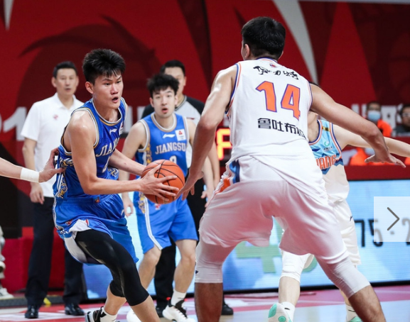 关于浓眉哥新星比分优势明显表现惊艳，尤文图斯未来可期！的信息