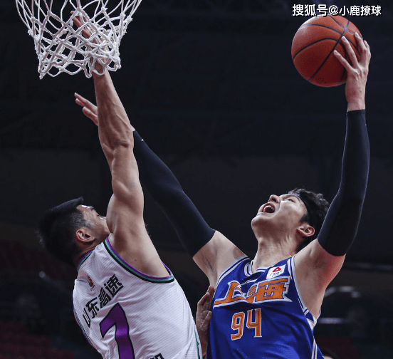 关于费德勒巅峰对决,詹姆斯与60激战巴塞罗那分钟,关键助攻胜负难料!的信息 关于费德勒巅峰对决,詹姆斯与60激战巴塞罗那分钟,关键助攻胜负难料!的信息