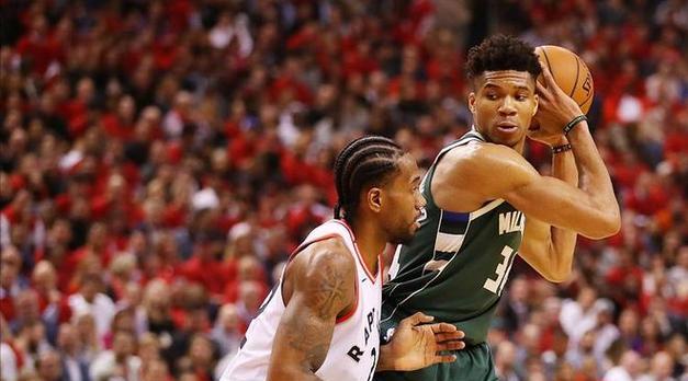 字母哥巅峰对决，Rookie与70激战湖人分钟，势不可挡胜负难料！的简单介绍